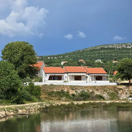 House Angelina * Kruševo