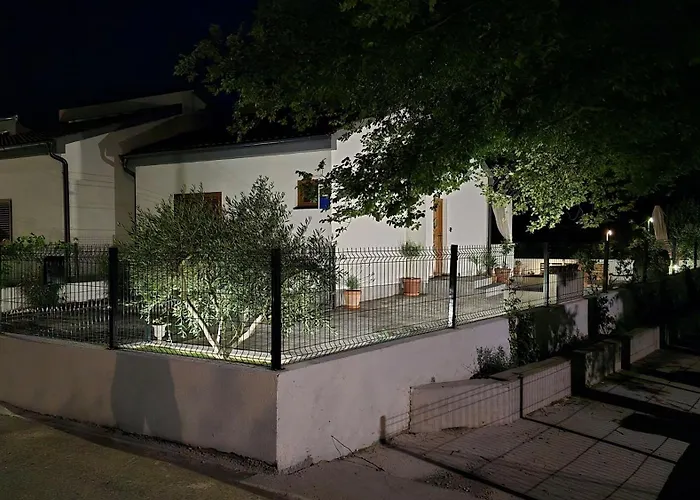 Appartement House Angelina *